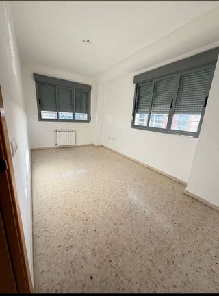 Piso en venta en Ctra de Sevilla - Ronda sur en Badajoz