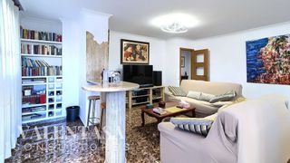 Piso en venta en Benicalap en Valencia