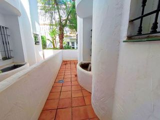 Piso en venta en Los Naranjos - Las Brisas en Marbella