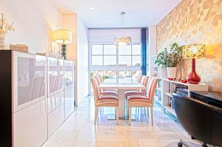 Piso en venta en Palacio de Congresos - Urbadiez - Entrepuentes en Sevilla