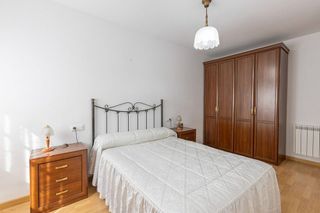 Piso en venta en Zubia (La)