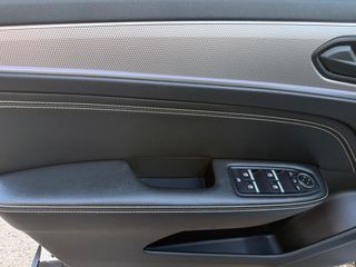 Por 349€ mes Arkana Techno ETECH full hybrid 145CV