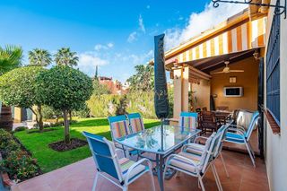 Casa pareada en venta en Calahonda en Mijas