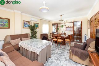 Chalet en venta en Iznalloz