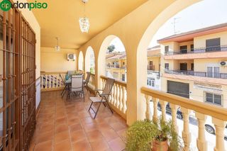 Chalet en venta en Iznalloz