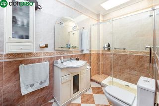 Chalet en venta en Iznalloz