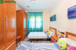 Chalet en venta en Iznalloz