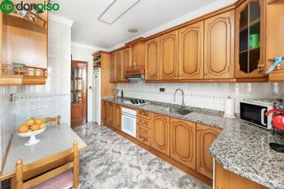 Chalet en venta en Iznalloz