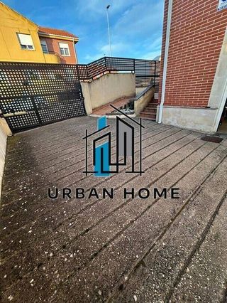 Chalet en venta en Villaquilambre