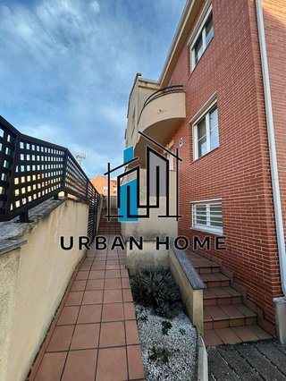 Chalet en venta en Villaquilambre