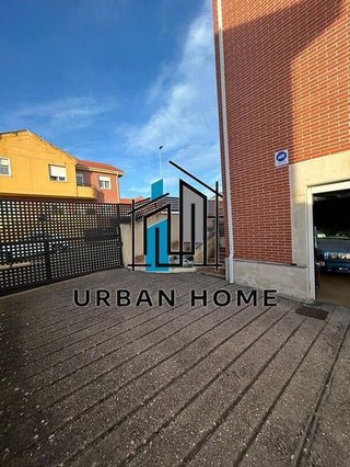 Chalet en venta en Villaquilambre