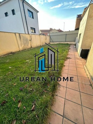Chalet en venta en Villaquilambre
