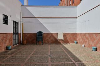 Casa adosada en venta en Colores - Entreparques en Sevilla