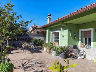 Chalet en venta en Urbanitzacions en Bigues i Riells