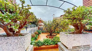 Chalet en venta en La Roureda en Viladecans