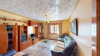 Chalet en venta en La Roureda en Viladecans