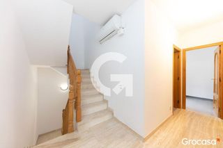 Casa pareada en venta en Centre en Sant Boi de Llobregat