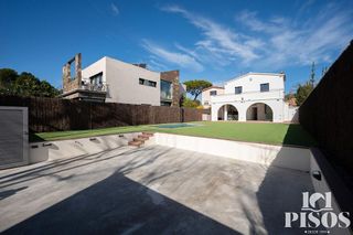 Chalet en venta en Mira-sol en Sant Cugat del Vallès