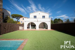 Chalet en venta en Mira-sol en Sant Cugat del Vallès