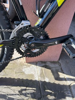 Bicicleta GT Avalanche Mujer Negra/Amarilla