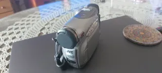 Videocámara JVC GR-D240E MiniDV.