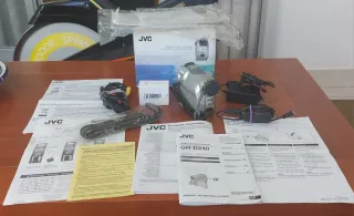 Videocámara JVC GR-D240E MiniDV.