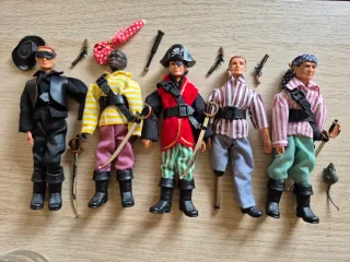 Lote Madelman altaya enmascarado +Piratas Accesori