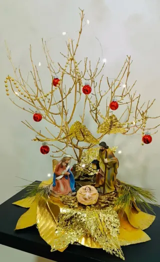 Natività artigianale decorata
