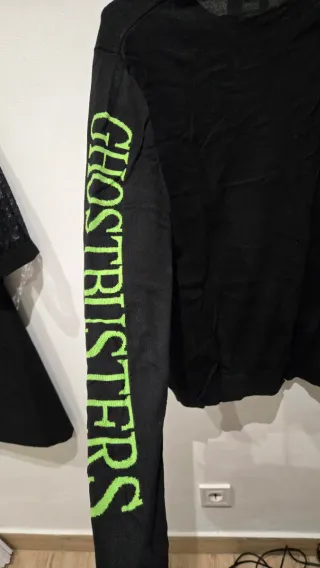 Suéter Negro con Slimer de Cazafantasmas