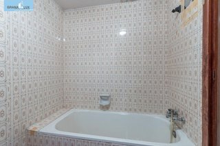 Piso en venta en Polígono Cartuja – La Paz en Granada