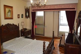 Piso en venta en Ensanche - Sar en Santiago de Compostela