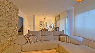 Casa adosada en venta en Alovera