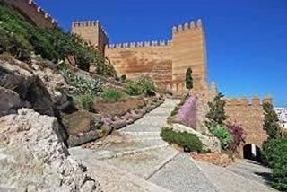 Casa adosada en venta en San Luis en Almería