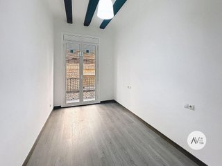 Piso en venta en El Raval en Barcelona