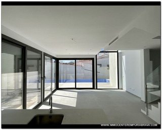 Casa en venta en Empuriabrava en Castelló d´Empúries