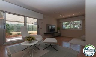 Chalet en venta en Els Grecs - Mas Oliva en Roses