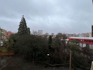 Piso en venta en Huerta del Rey en Valladolid