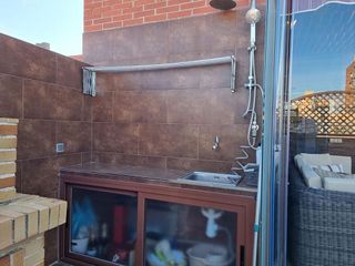 Dúplex en venta en Orcasitas en Madrid