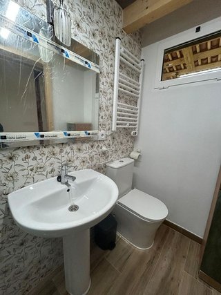 Chalet en alquiler en Brión