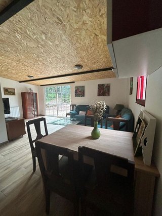Chalet en alquiler en Brión