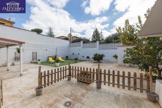 Chalet en venta en Otura