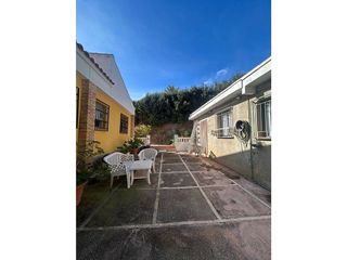 Chalet en venta en Urbanizaciones en Llíria