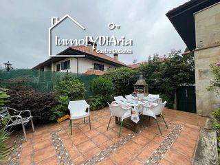 Casa adosada en venta en Castro en Castro Urdiales