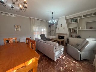 Chalet en venta en Almensilla