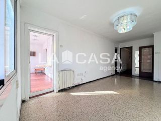 Piso en venta en Artigas - Llefià en Badalona