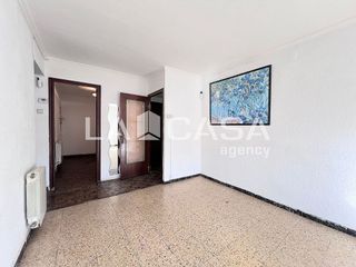 Piso en venta en Artigas - Llefià en Badalona