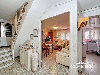 Casa adosada en venta en El Guinardó en Barcelona