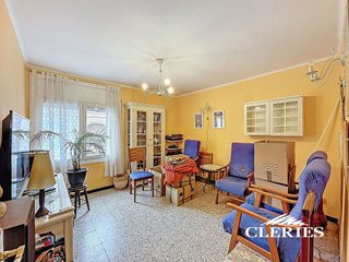 Casa adosada en venta en El Guinardó en Barcelona