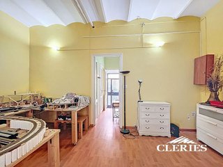 Casa adosada en venta en El Guinardó en Barcelona