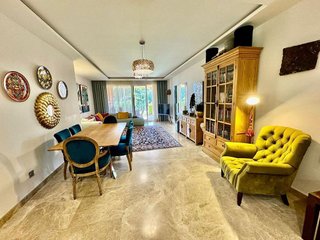Piso en venta en Los Naranjos - Las Brisas en Marbella
